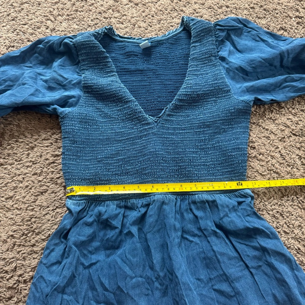 Old Navy Smocked Bodice Midi Dress Tiered Denim Lyocell Medium M - Picture 9 of 9